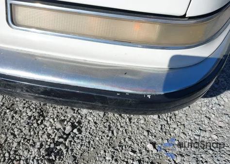 1990 Buick Reatta из США, поврежденный, VIN 1G4EC13C5LB902222